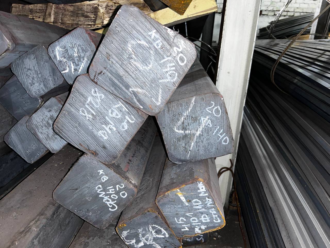 Сталь 20 квадрат 140 мм